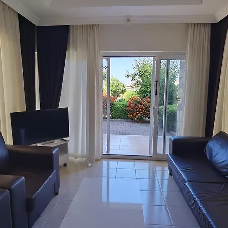 Apartment Bitur Park E5 3-bedroom With Shared Pool & Fethiye
