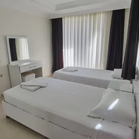 Bitur Park E5 3-bedroom With Shared Pool & Apartment *