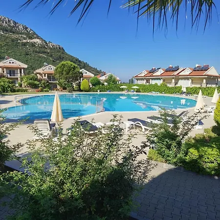 Bitur Park E5 3-bedroom With Shared Pool & * Fethiye