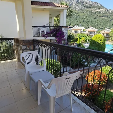 Bitur Park E5 3-bedroom With Shared Pool & * Fethiye