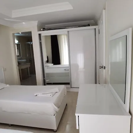 Bitur Park E5 3-bedroom With Shared Pool & Φετιγιέ